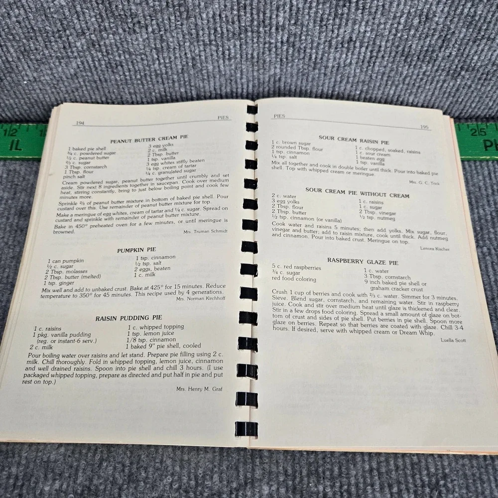 Lutheran Family Service Auxiliary Cook Book Spiral Bound Recipes